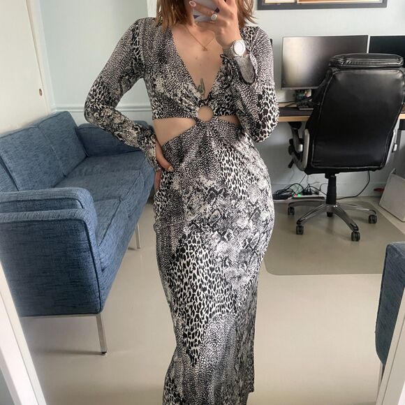 AFRM Lola Leopard Print Cutout Long Sleeve Midi Dress Gray Black Size X-Small - Picture 2 of 9